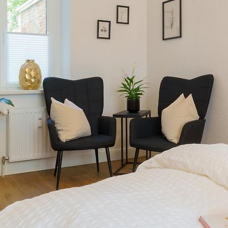 Suite Fuer 4 Mit Terrasse Im Herzen Der Innenstadt Schwerin  Exterior photo
