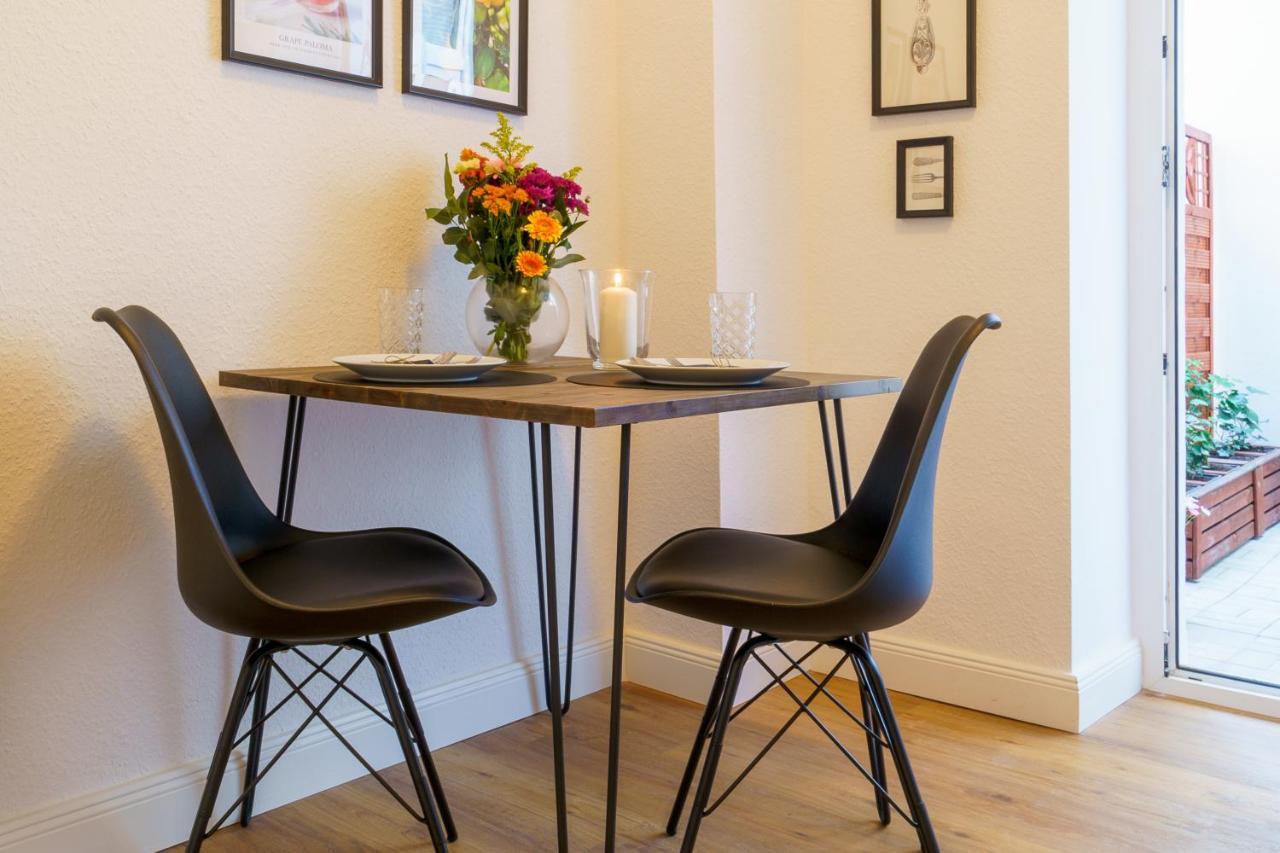 Suite Fuer 4 Mit Terrasse Im Herzen Der Innenstadt Schwerin  Exterior photo